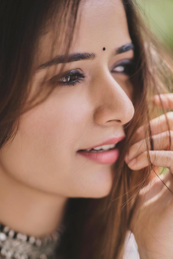 Ashika-Ranganath-4.jpg 5