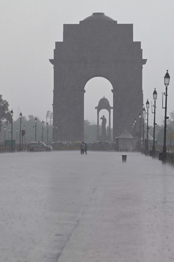 Delhi-Heavy-Rains-1.jpg 2