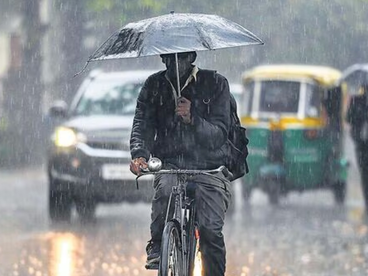 Delhi-Heavy-Rains-11.jpg 12