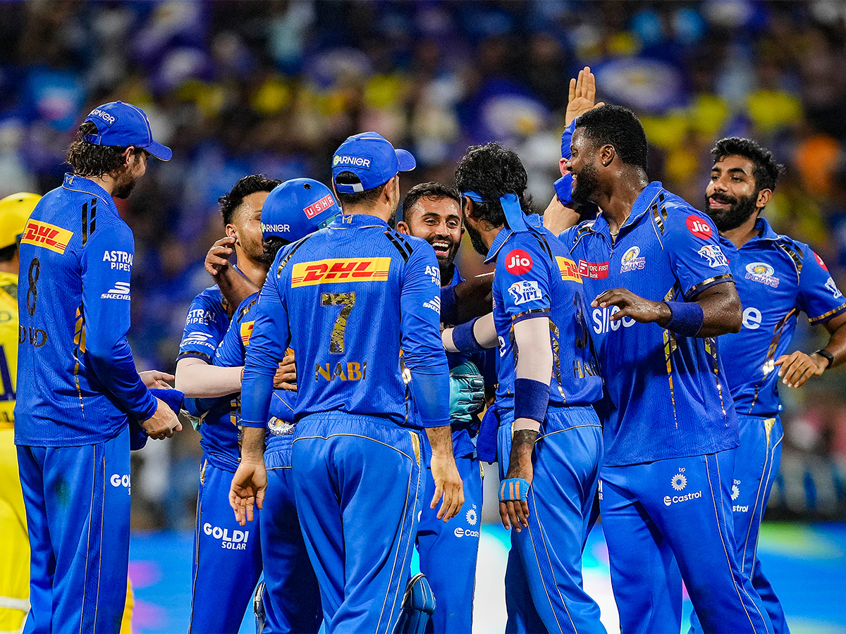 IPL_202024_20cricket_20match_20between_20Chennai_20Super_20Kings_20and_20Mumbai_20Indians-11.jpg 11