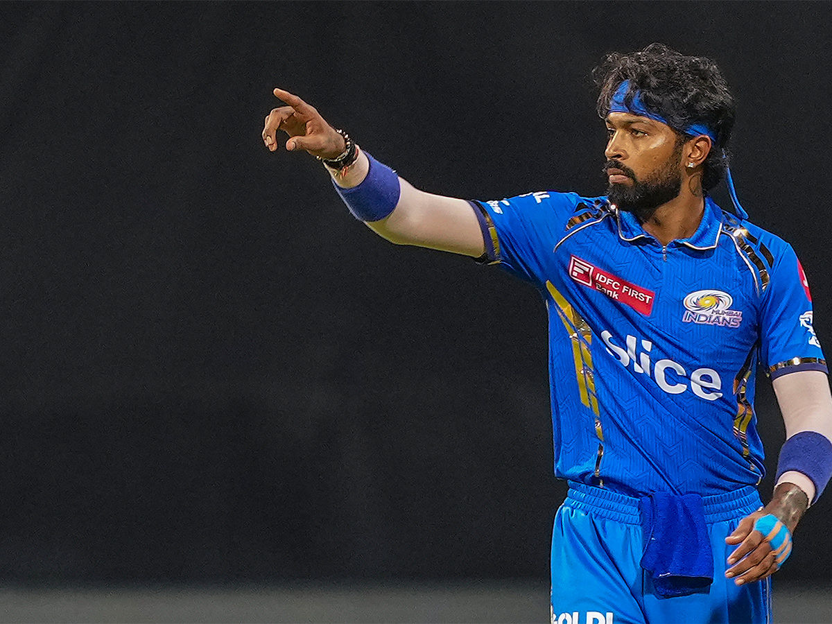 IPL_202024_20cricket_20match_20between_20Chennai_20Super_20Kings_20and_20Mumbai_20Indians-26.jpg 16