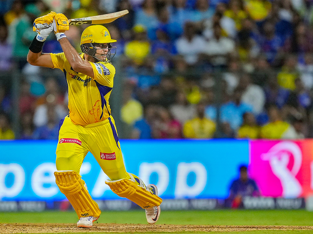 IPL_202024_20cricket_20match_20between_20Chennai_20Super_20Kings_20and_20Mumbai_20Indians-27.jpg 17