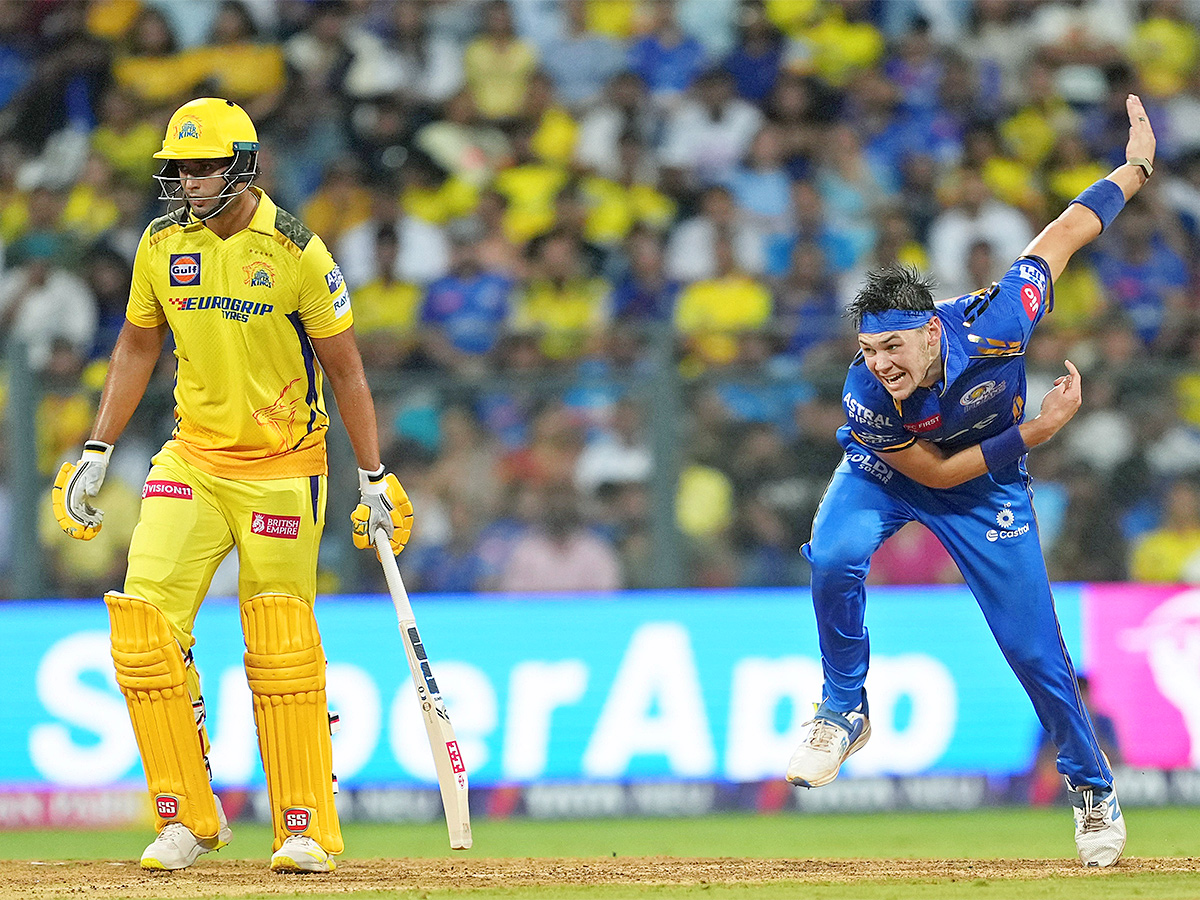 IPL_202024_20cricket_20match_20between_20Chennai_20Super_20Kings_20and_20Mumbai_20Indians-33.jpg 22