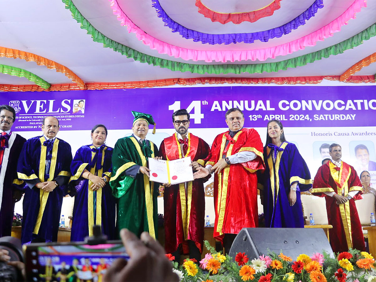 Ram_20Charan_20awarded_20honorary_20doctorate_20in_20literature_20from_20Vels_20University-1.jpg 1