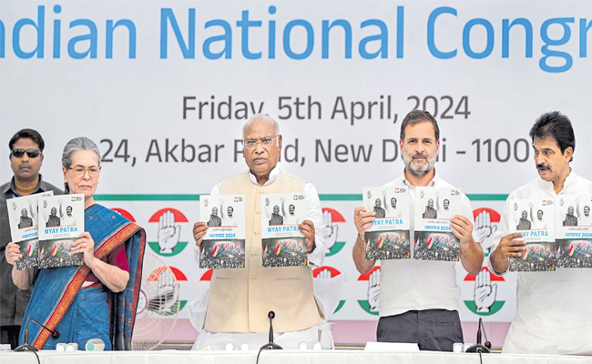 Thapar-Congress-Manifesto.jpg