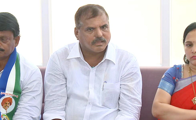 botsa-satyanarayana-Slams.jpg