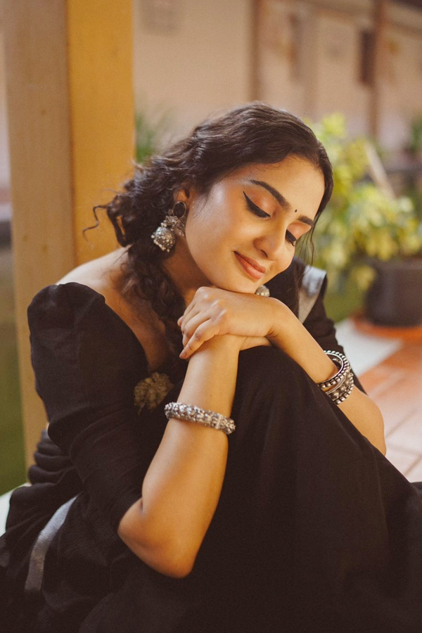 Aditi-Ravi-3.jpg 4