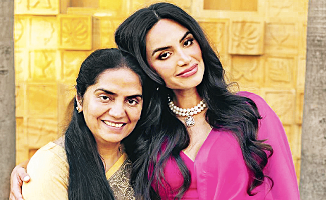Deepa-Khosla.jpg