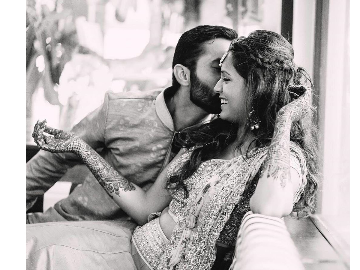 IPL_202024_20RCB_20Dinesh_20Karthik_20With_20Wife_20Indian_20Player_20Dipika_20Pallikal_20Pics_20_287_29.jpg 8