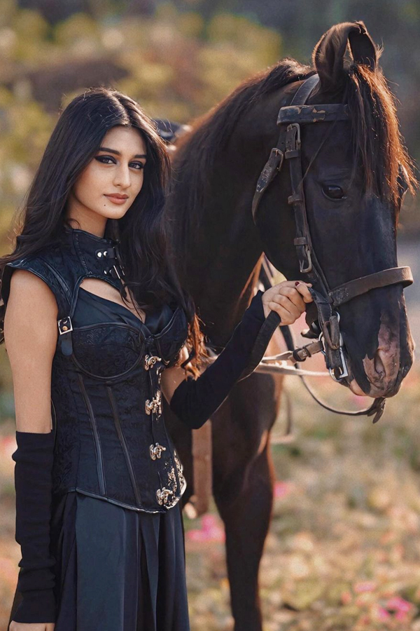 Payal-Dhare-17.jpg 18