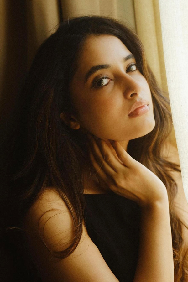 Priyanka-Arul-Mohan-8.jpg 9