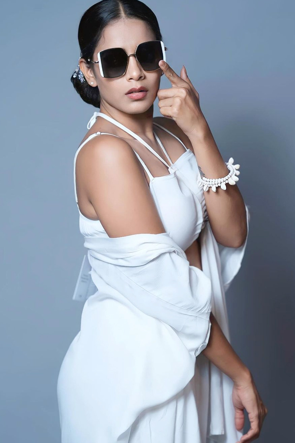 Sahithi-Dasari-1.jpg 2