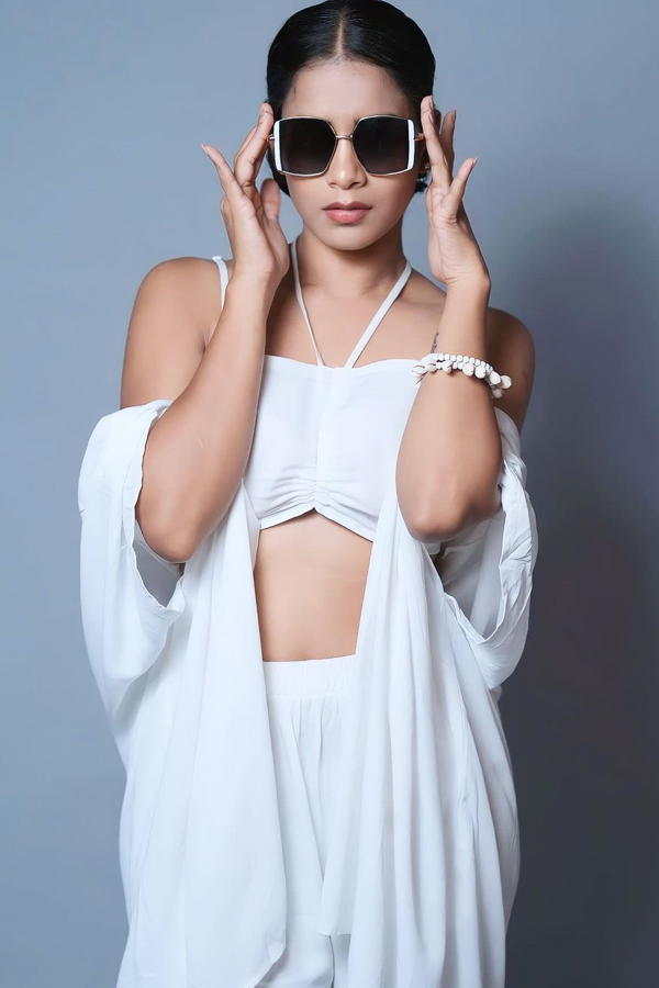 Sahithi-Dasari-3.jpg 4