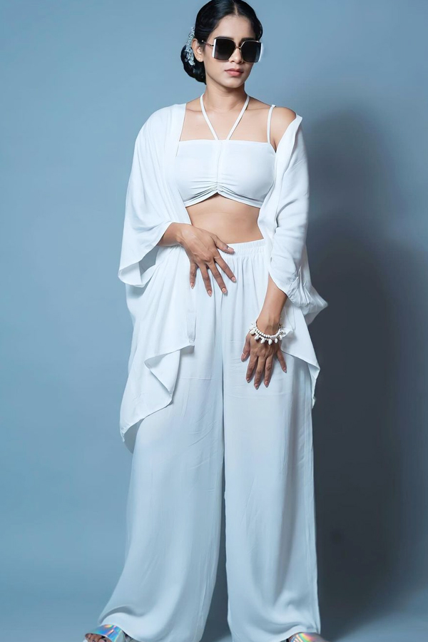 Sahithi-Dasari-4.jpg 5