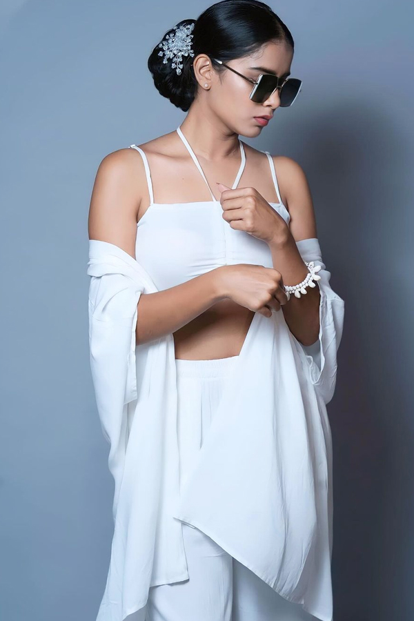 Sahithi-Dasari-6.jpg 7