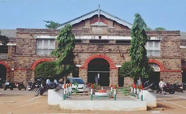 Vizag-Court-sentenced-18-Months.jpg