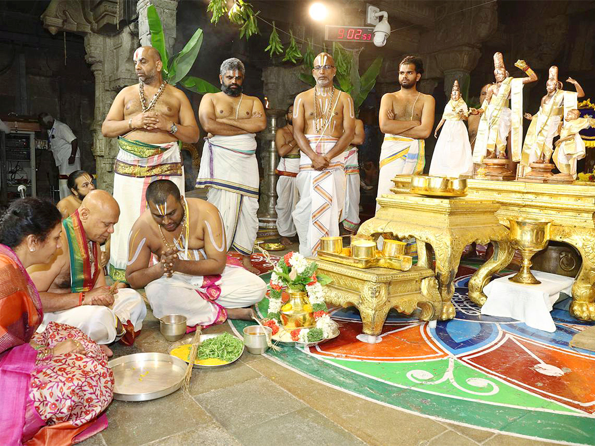 Sri_20Rama_20Navami_20Asthanam_20_20Celebrated_20at_20Tirumala_20today-8.jpg 7