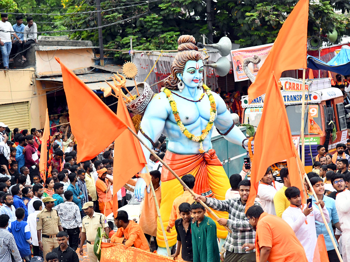 Sri_20Rama_20Navami_20Shobha_20Yatra_202024_20Photos_20_2816_29.jpg 17