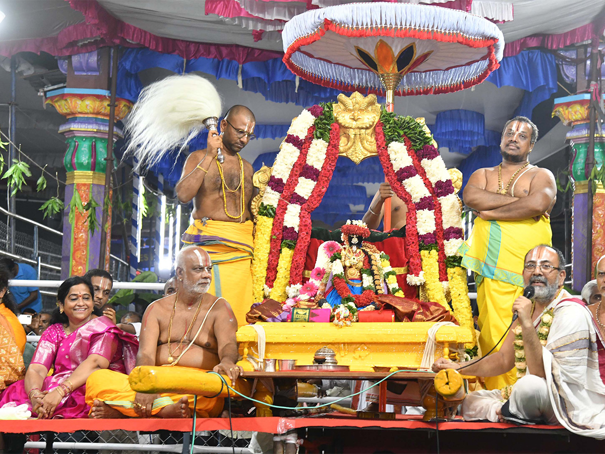 Sri_20Rama_20Navami_20bhadrachalam_20lord_20rama_20kalyanam_20celebrations-_20_2828_29.jpg 28