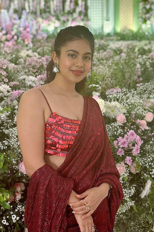 Hero_20Arjun_20Second_20Daughter_20Anjana_20Sarja_20Starts_20her_20New_20Business_20Photos_20_2813_29.jpg 14