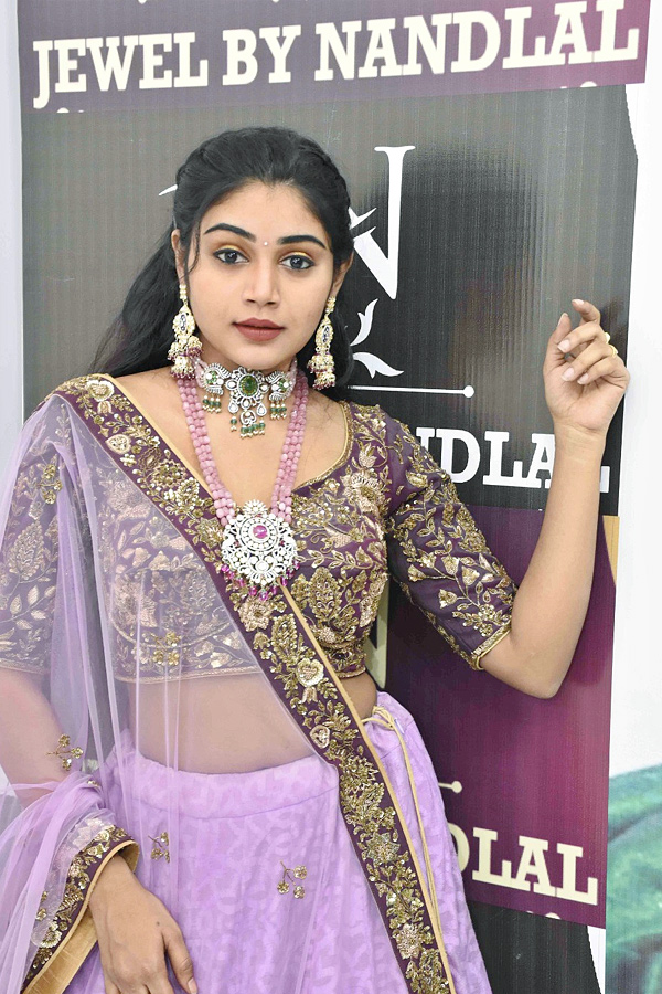 Jewel_20by_20Nandlal_20Showroom_20in_20Hyderabad_20Photos_20_2810_29.jpg 10