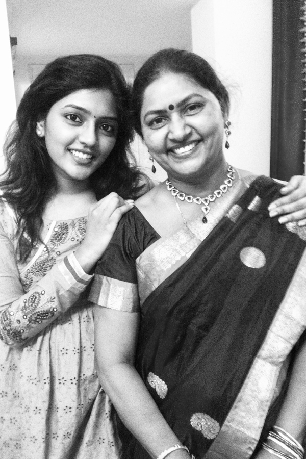 Eesha-Rebba-11.jpg 12