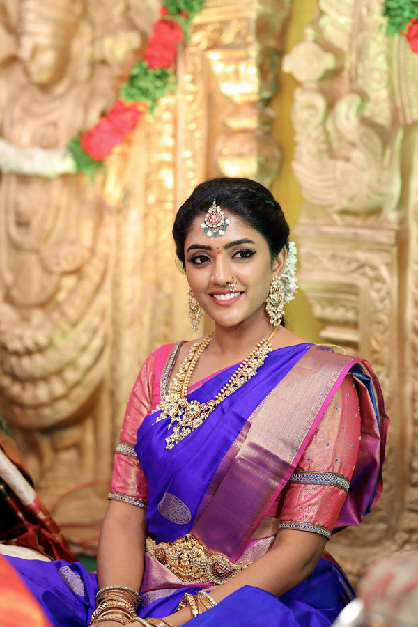 Eesha-Rebba-22.jpg 22