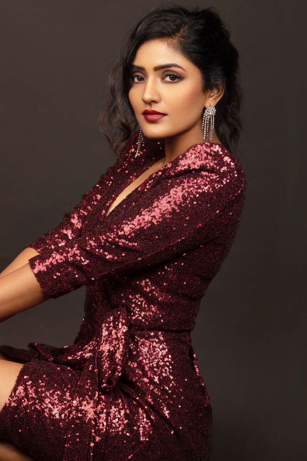 Eesha-Rebba-7.jpg 8