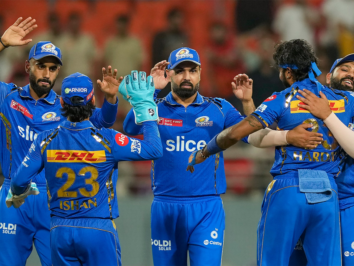 IPL_202024_20cricket_20match_20between_20Punjab_20Kings_20and_20Mumbai_20Indians-_20_283_29.jpg 3