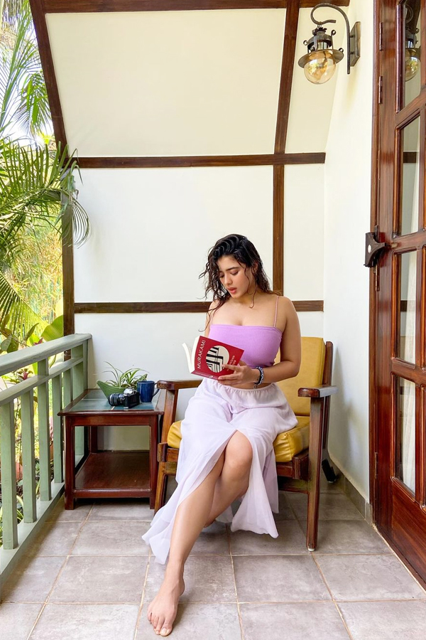 Ketika-Sharma-4.jpg 5
