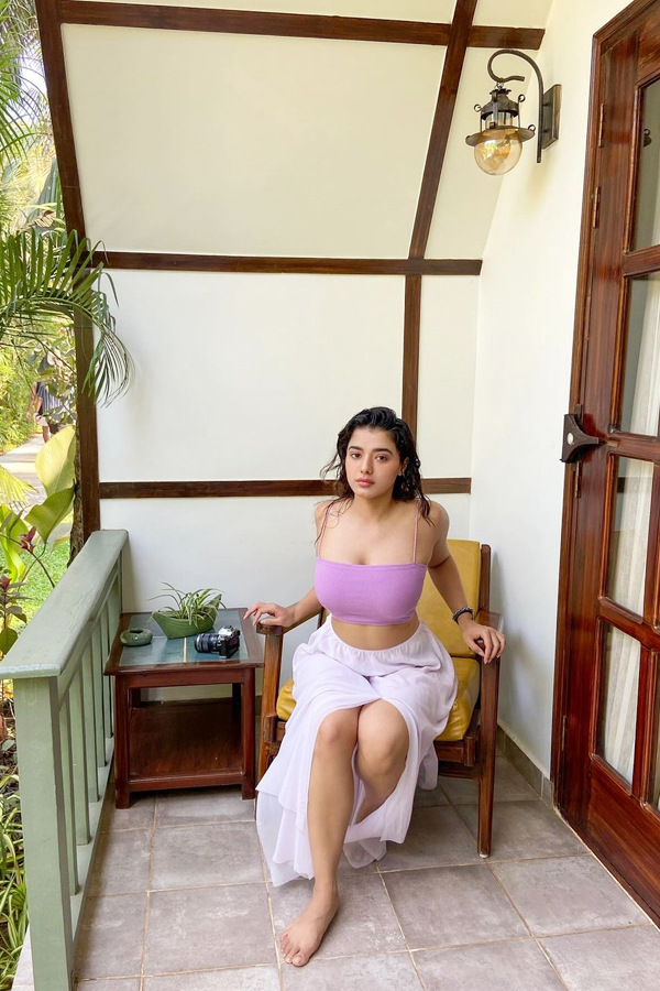 Ketika-Sharma-7.jpg 8