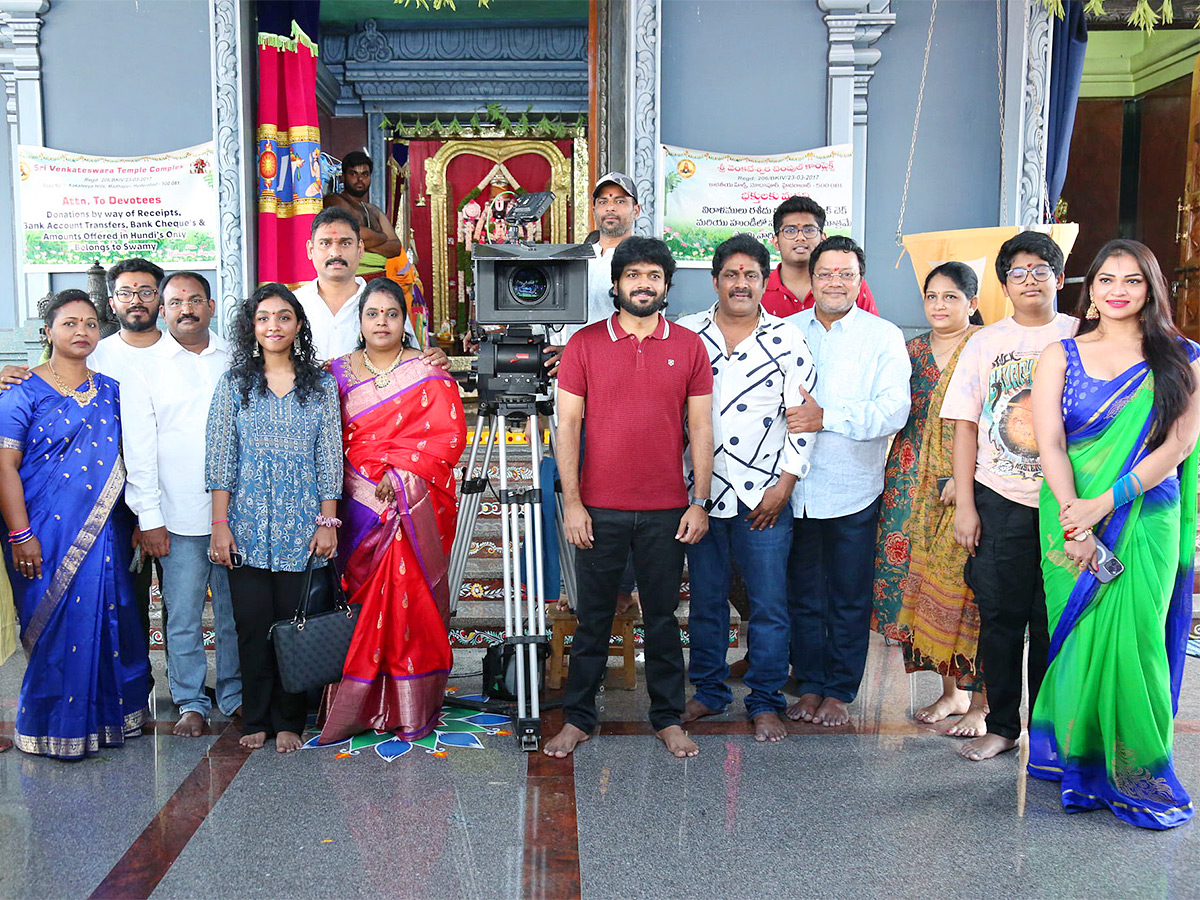 Krishna_20From_20Brindavanam_20Movie_20Opening_20Photos-24.jpg 22