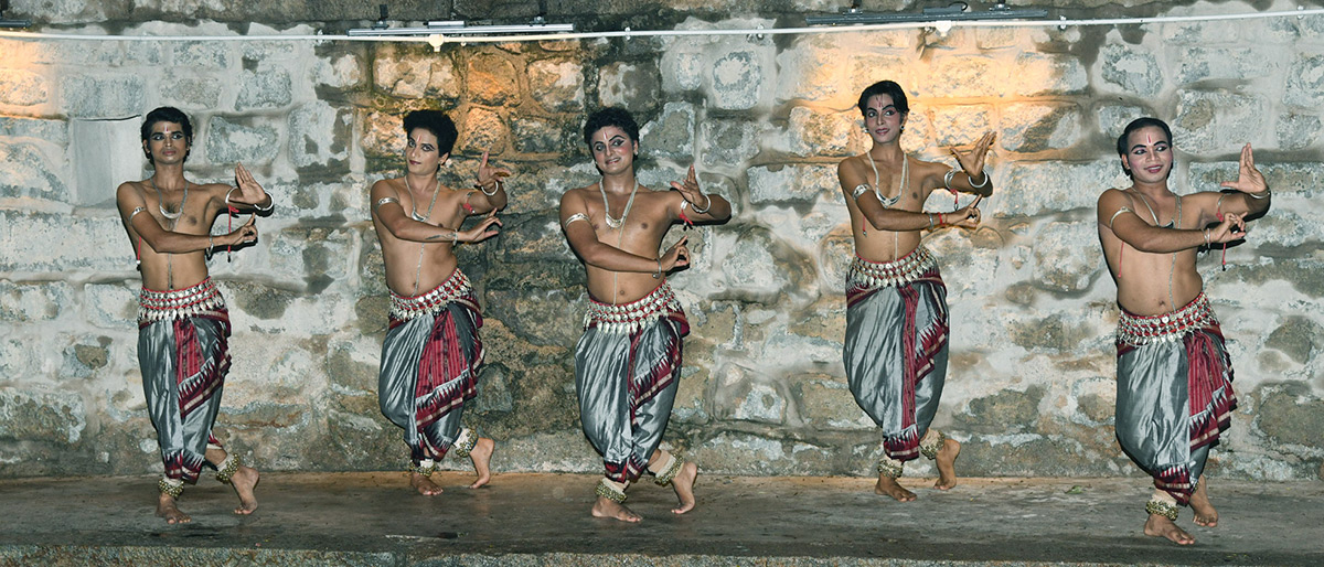 Kuchipudi_20Dance_20Metla_20Bavi_20at_20Bansilalpet_20Photos-14.jpg 12