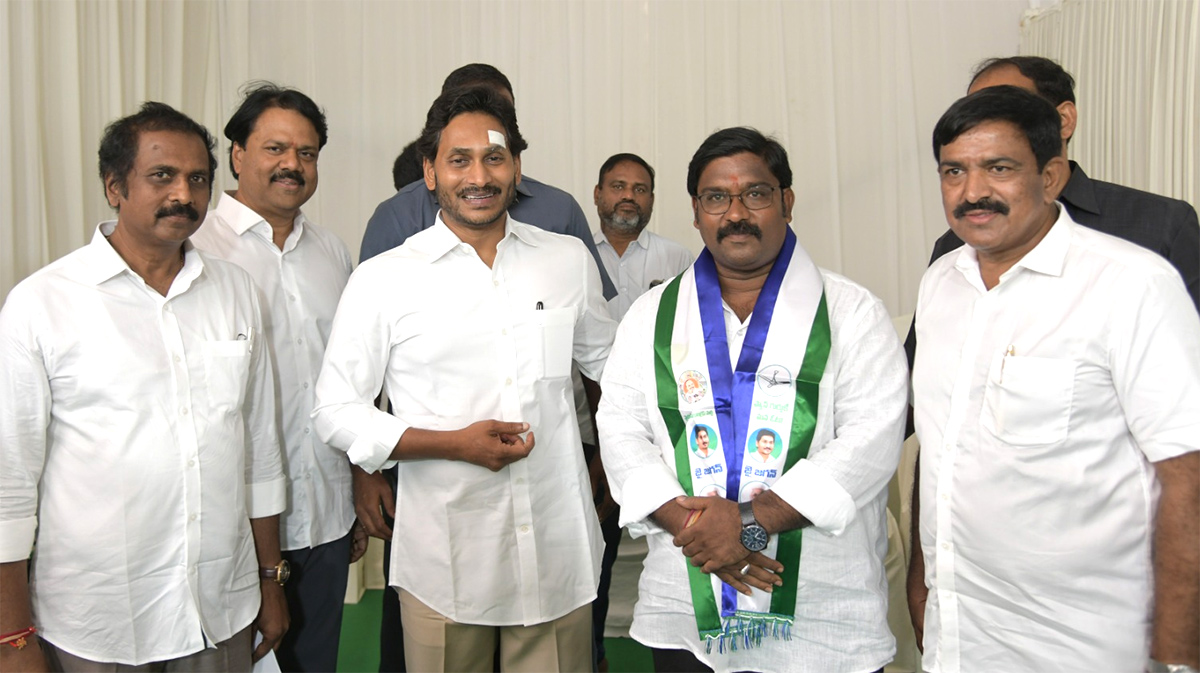 Tdp_20And_20Janasena_20Leaders_20Joins_20Ysrcp-3.jpg 3