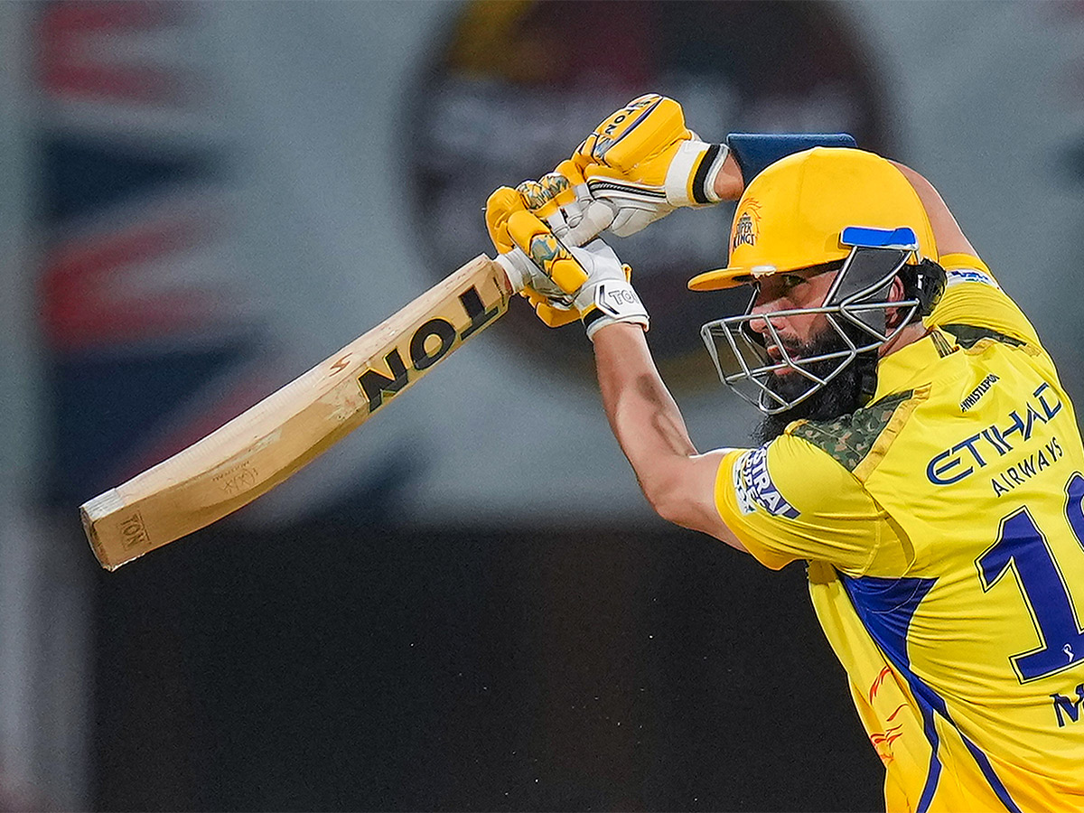 IPL_202024_20T20_20cricket_20match_20between_20Chennai_20Super_20Kings_20and_20Lucknow_20Super_20Giants-_20_2817_29.jpg 17