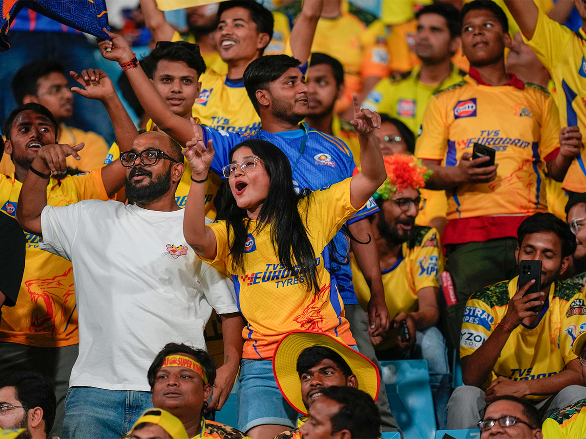 IPL_202024_20T20_20cricket_20match_20between_20Chennai_20Super_20Kings_20and_20Lucknow_20Super_20Giants-_20_2825_29.jpg 25