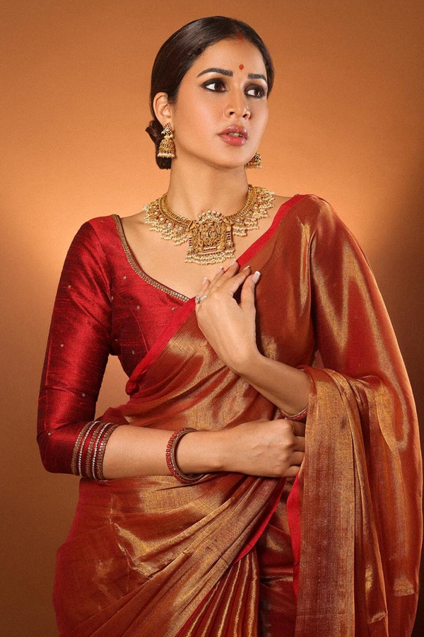 Lavanya-2.jpg 14
