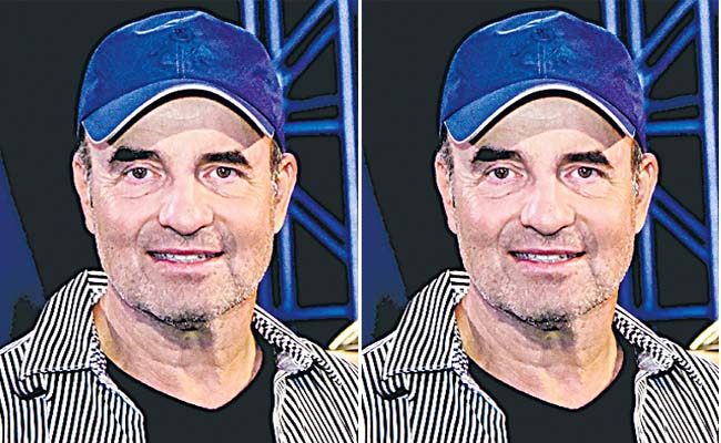 Spiro_20razatos.jpg