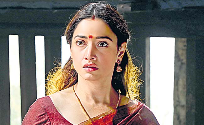 TAMANNA_20_284_29.jpg