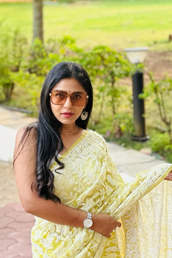 Mrunmayee_20Deshpande_20Beautiful_20Look_20Photos_20_2810_29.jpg 11