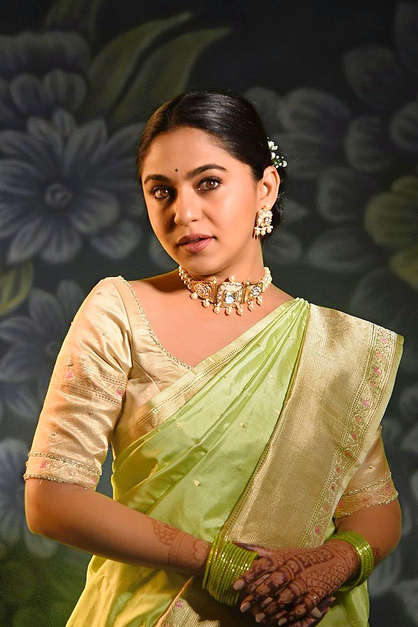 Mrunmayee_20Deshpande_20Beautiful_20Look_20Photos_20_2821_29.jpg 22