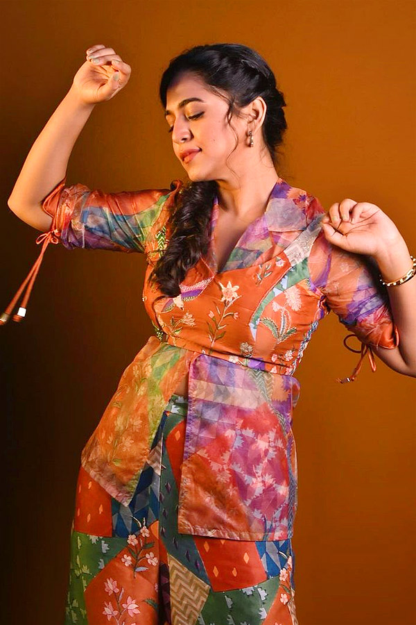 Mrunmayee_20Deshpande_20Beautiful_20Look_20Photos_20_284_29.jpg 5