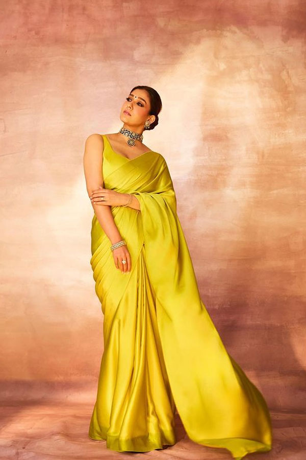 nayan11.jpg 12