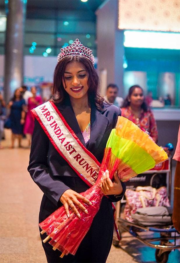 Miss_20India_202024_20_20Sruthi_20Chakravarthi_20Photos-_20_289_29.jpg 9