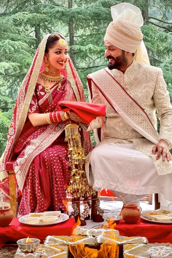 Yami_20Gautam_20Aditya_20Dhar.jpg 12