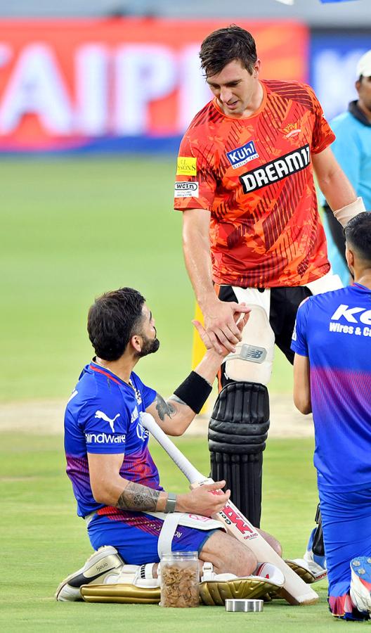 SRH_20And_20RCB_20Players_20Practice_20Session_20At_20Uppal_20Stadium_20Special_20Photos-_20_2813_29.jpg 13