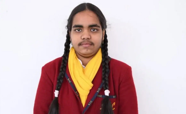 UP_20topper_20Prachi_20Nigam.jpg