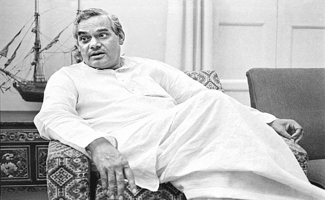 VAJPAYEE3_0.jpg