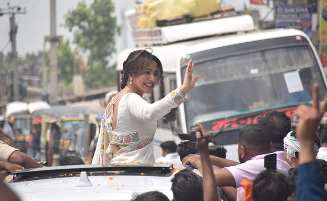 neha-sharma.jpg