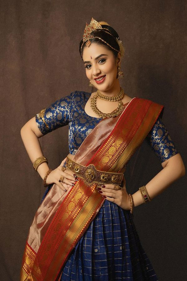 srimuhi10.jpg 3